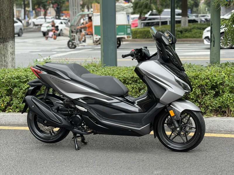 本田WING NSS350