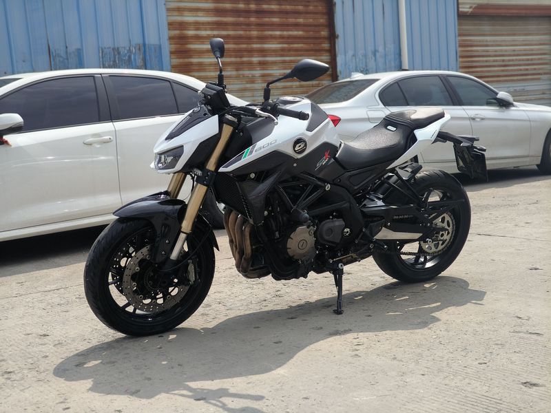 QJMOTOR 追600