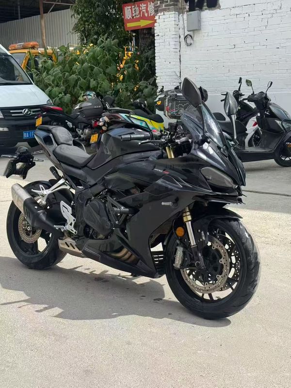 QJMOTOR 赛600