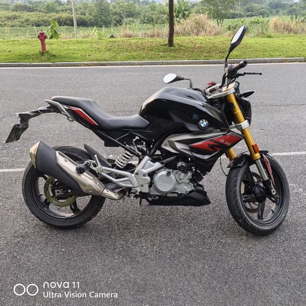 宝马 G 310 R