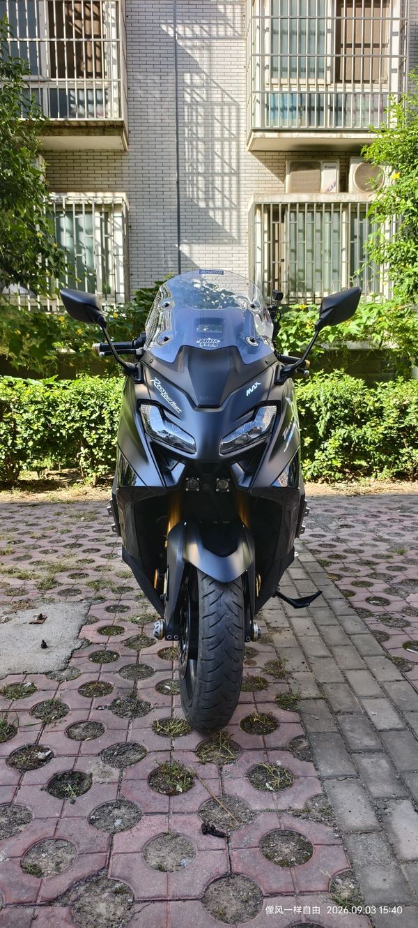 雅马哈 TMAX