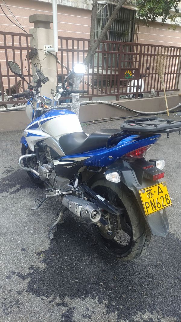 豪爵铃木 骊驰 GW 250S