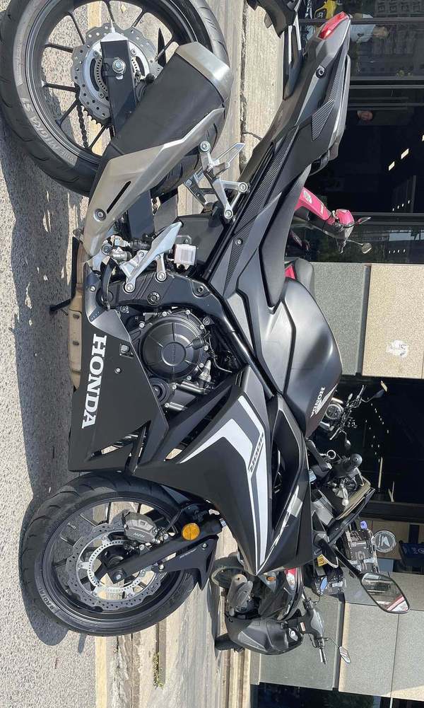 本田WING CBR400R