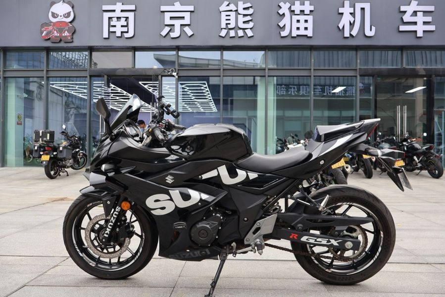 豪爵铃木 GSX250R