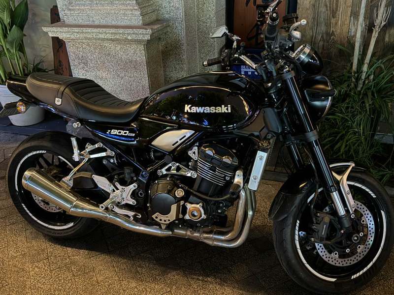 川崎 Z900RS