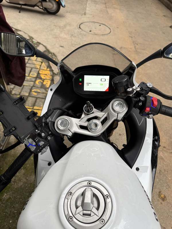 QJMOTOR 赛450