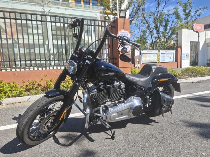 哈雷戴维森 街霸 Street Bob