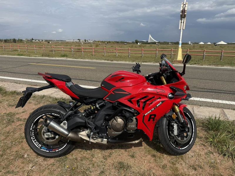 QJMOTOR 赛600