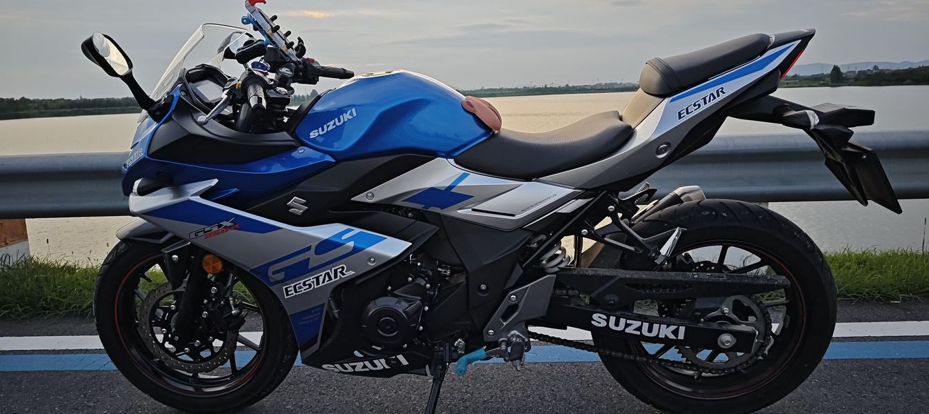 豪爵铃木 GSX250R