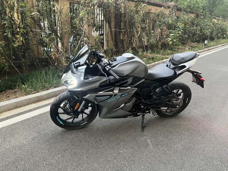 春风 250SR