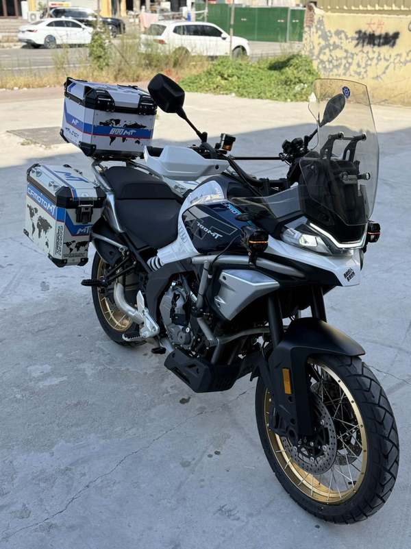 春风 700MT