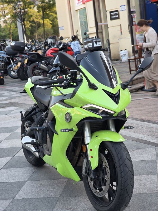 QJMOTOR 赛600