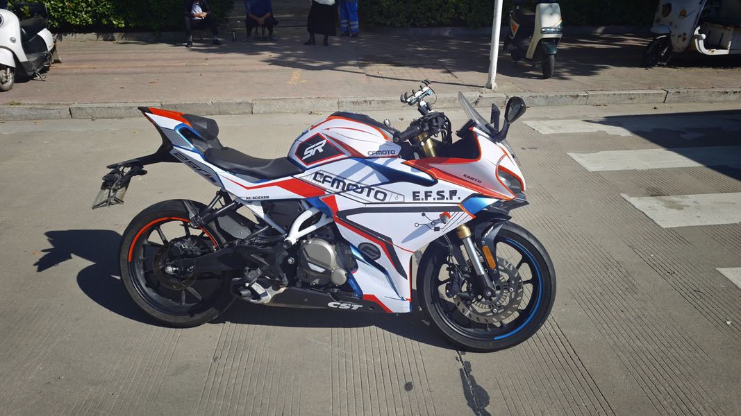 春风 250SR