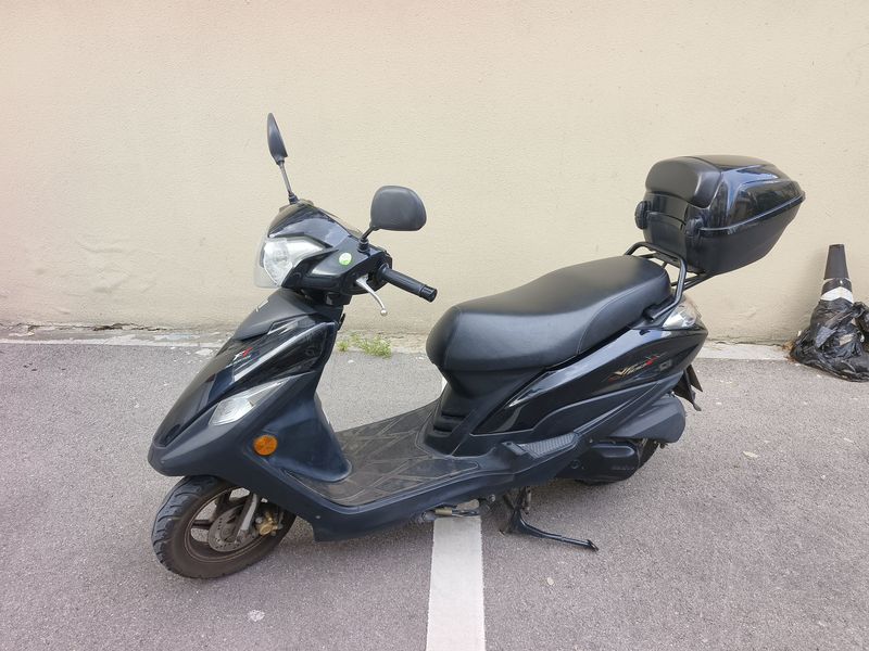 豪爵 VF100