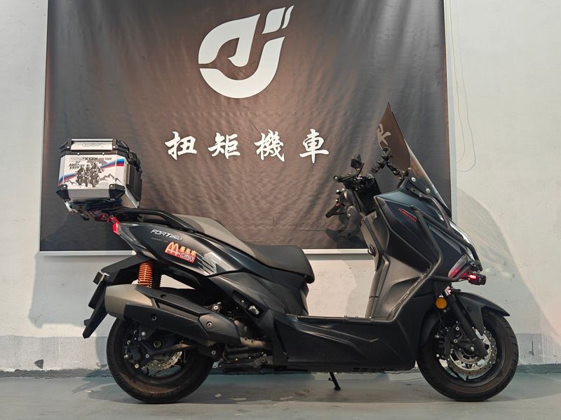 QJMOTOR 鸿250