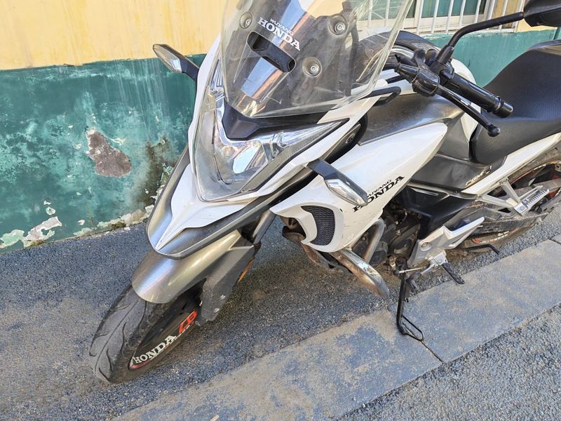 五羊本田 猛鸷 CB190X