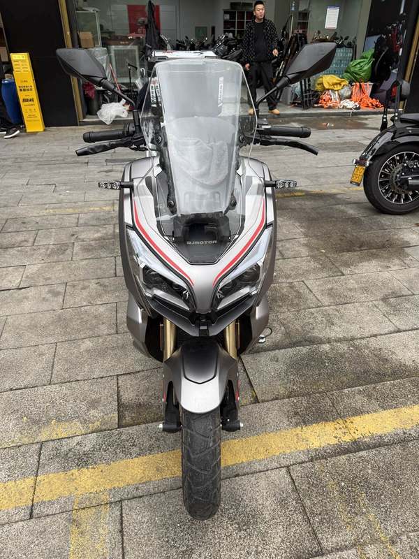 QJMOTOR 鸿250ADV