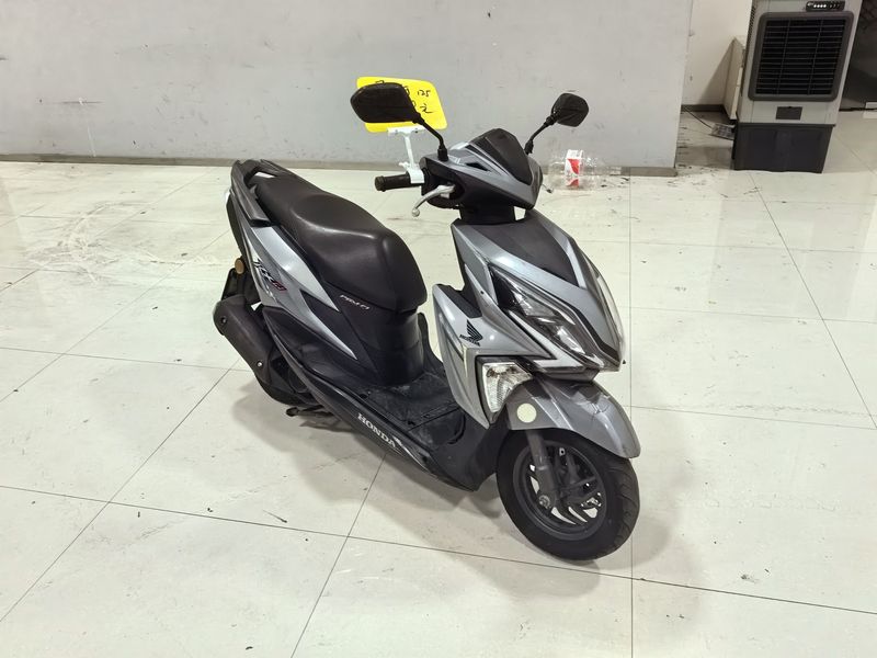 新大洲本田 裂行 RX125Fi