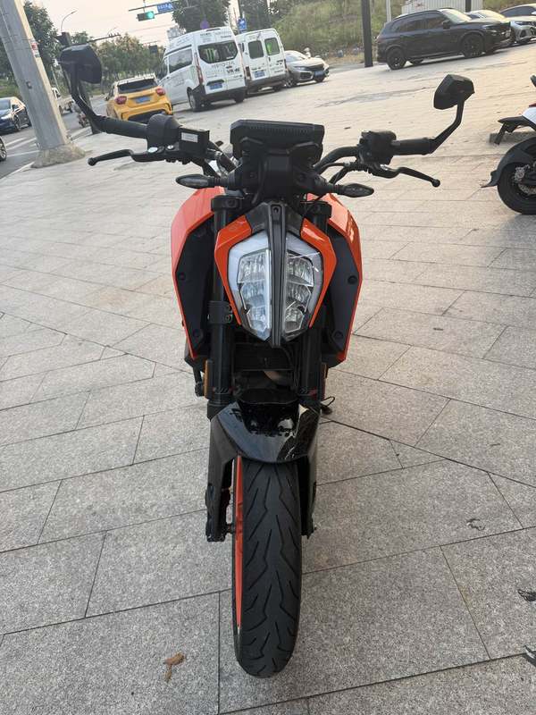 KTMR2R 390 Duke