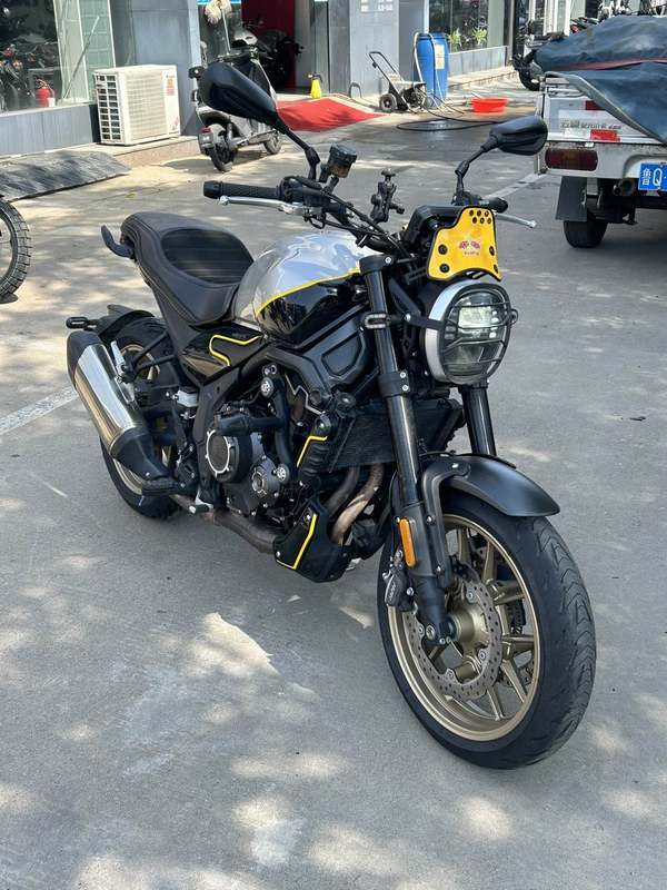 无极 AC525