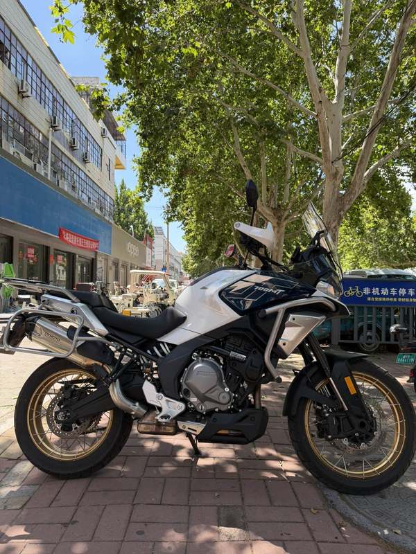 春风 700MT