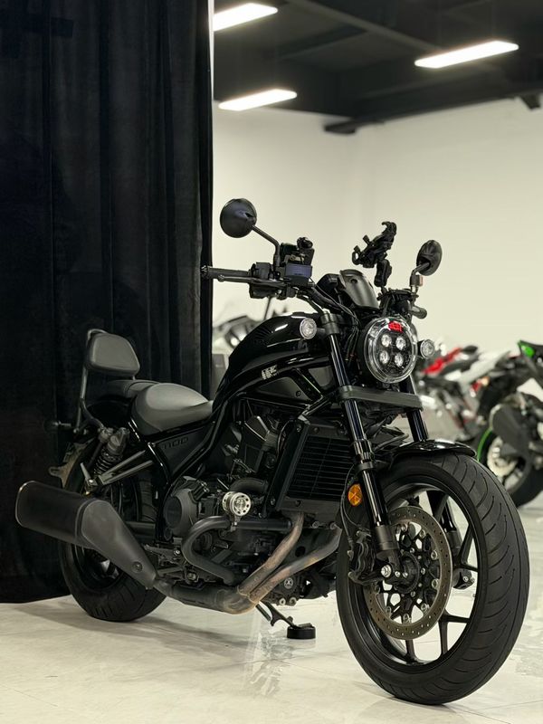 本田DREAMWING CM1100