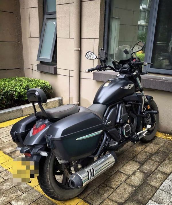 豪爵 TR300