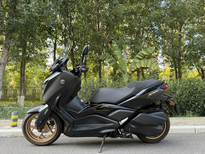 雅马哈 XMAX