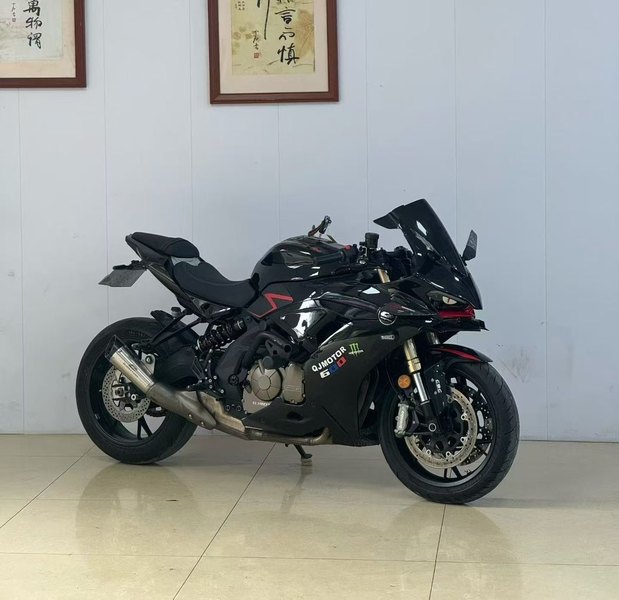 QJMOTOR 赛600