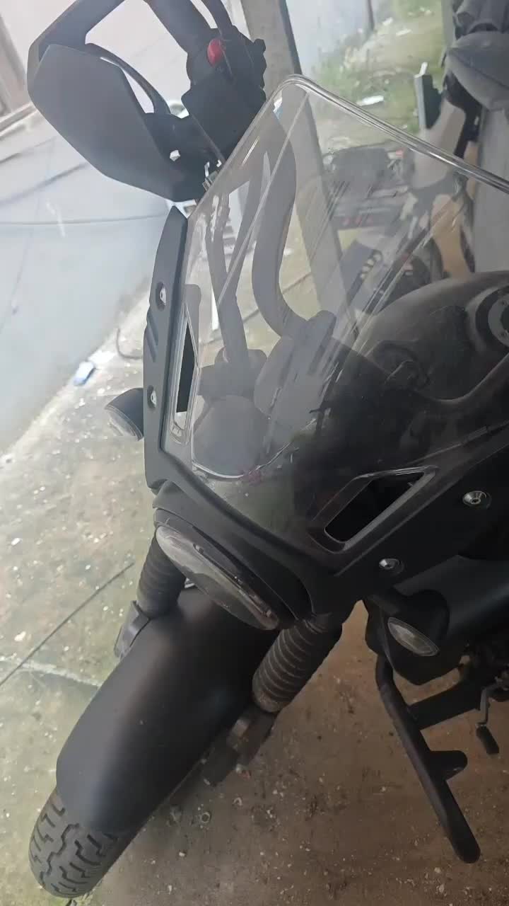 豪爵 TR300