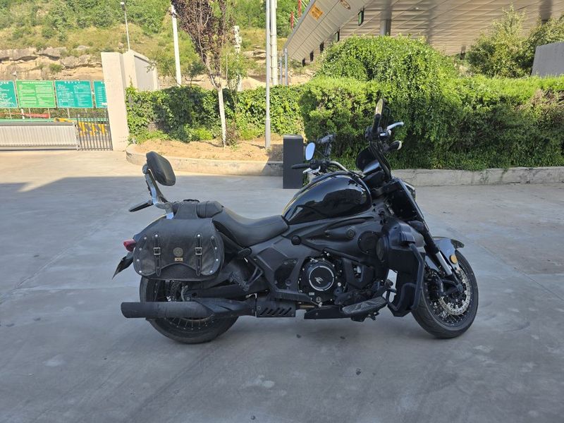 摩枭 650LS