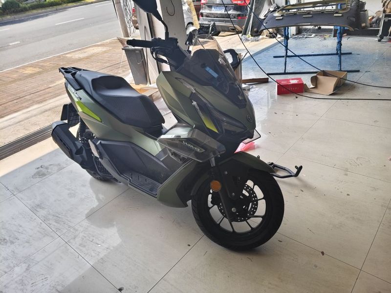 无极 翼龙 SR150R