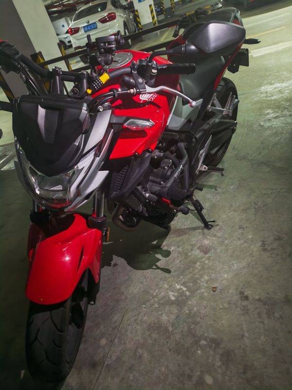 本田WING CB400F