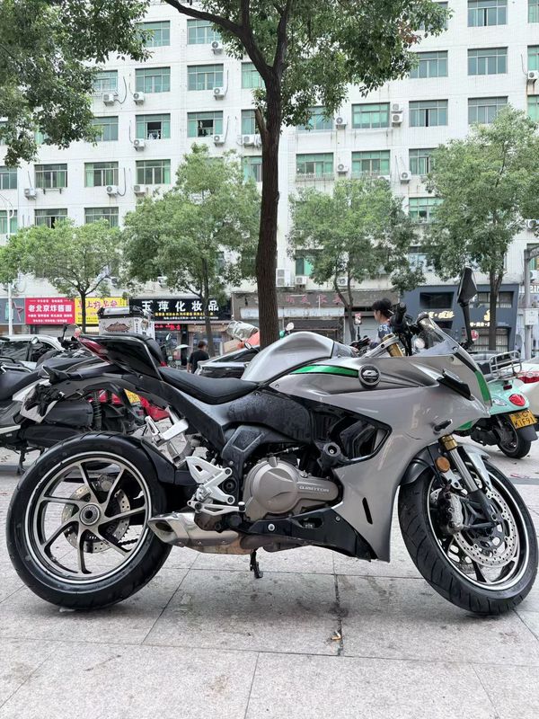 QJMOTOR 赛550