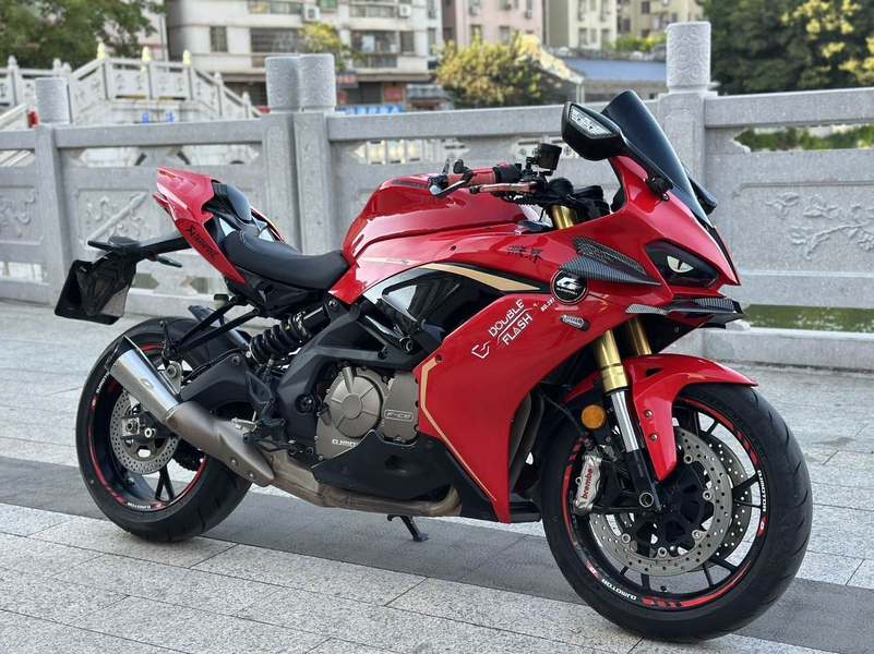 QJMOTOR 赛600