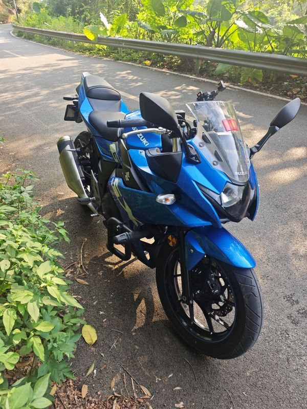 豪爵铃木 GSX250R