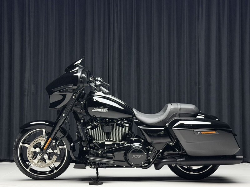 哈雷戴维森 大道滑翔 Street Glide