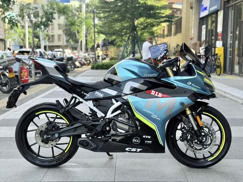 春风 250SR