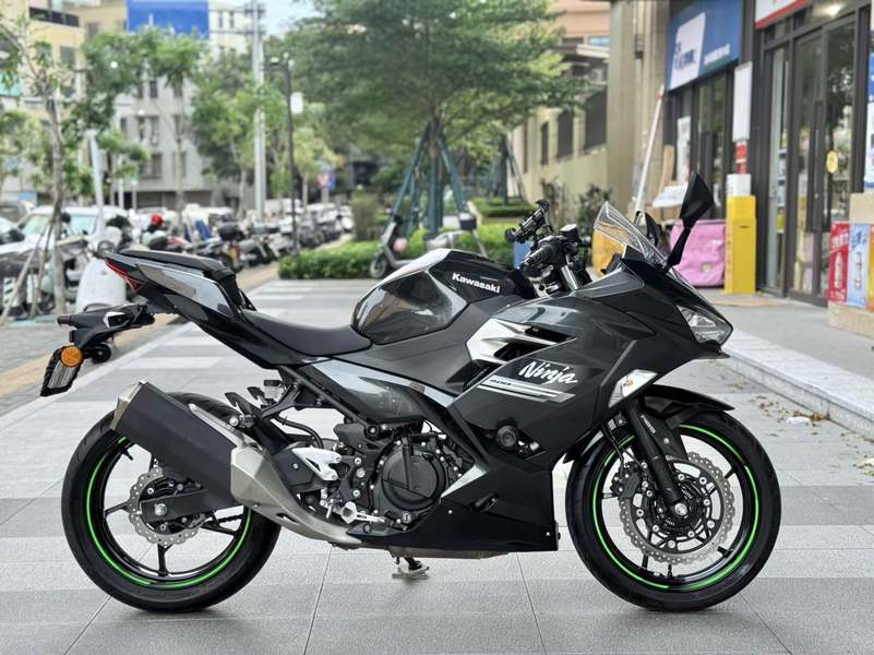 川崎 Ninja 400