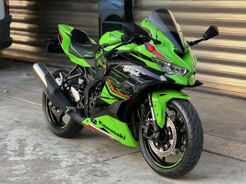 川崎 ZX-4R