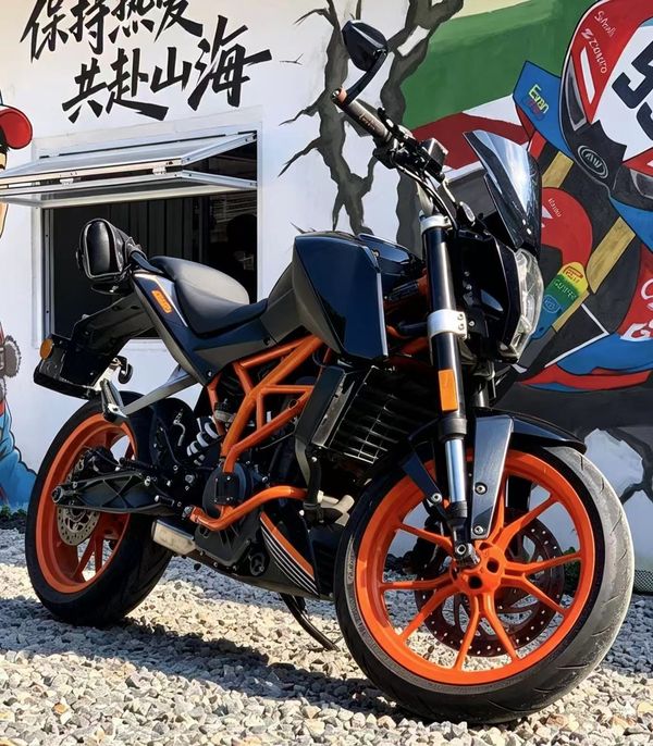 KTMR2R 390 Duke