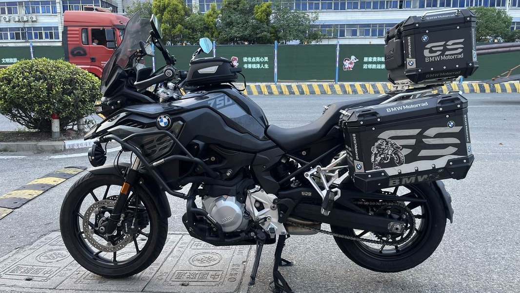 宝马 F 750 GS