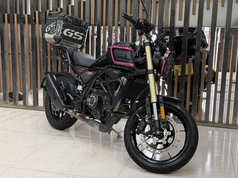 无极 Q250