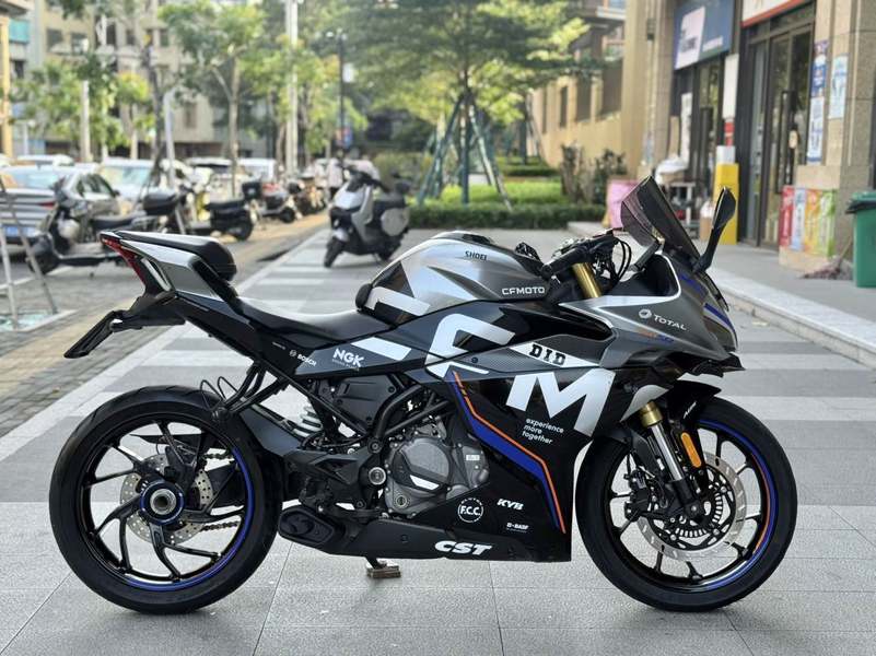 春风 250SR