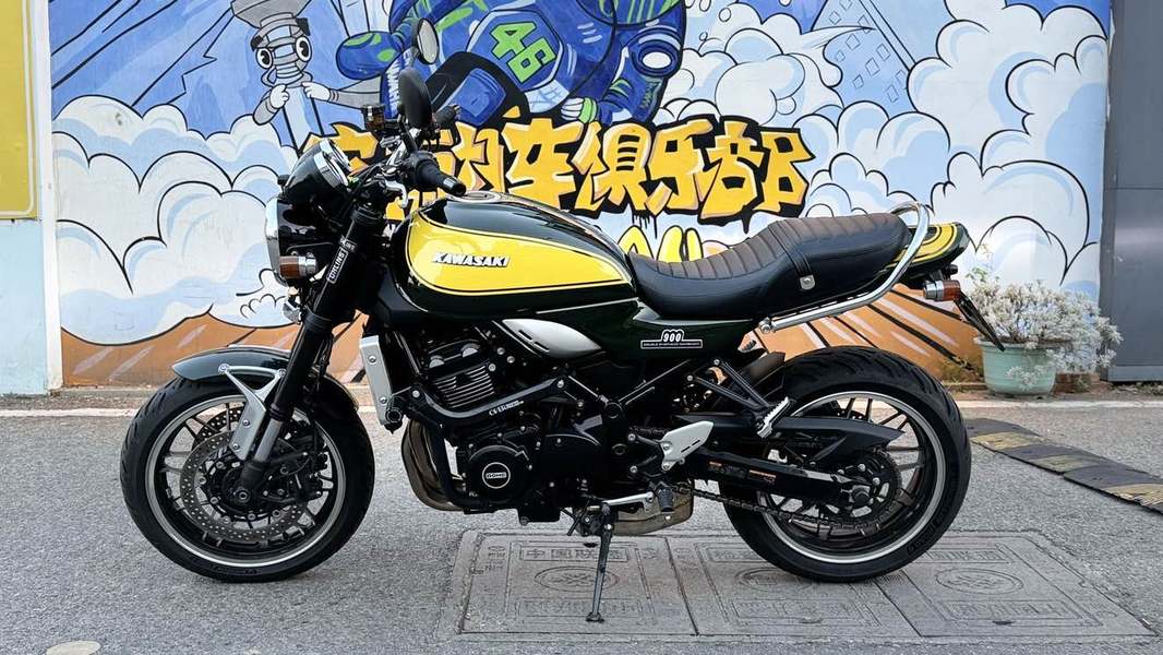 川崎 Z900RS