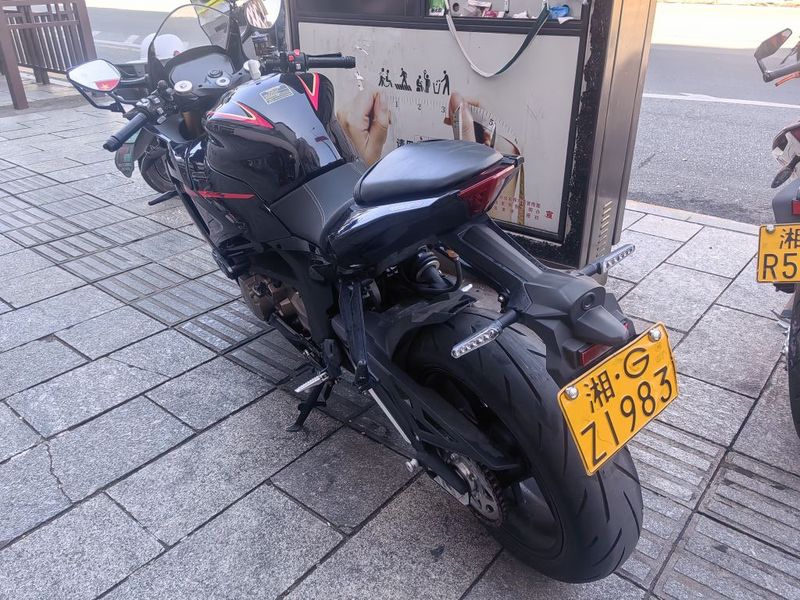 QJMOTOR 赛600