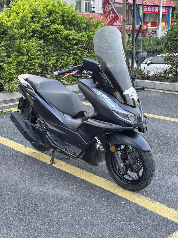 五羊本田 PCX