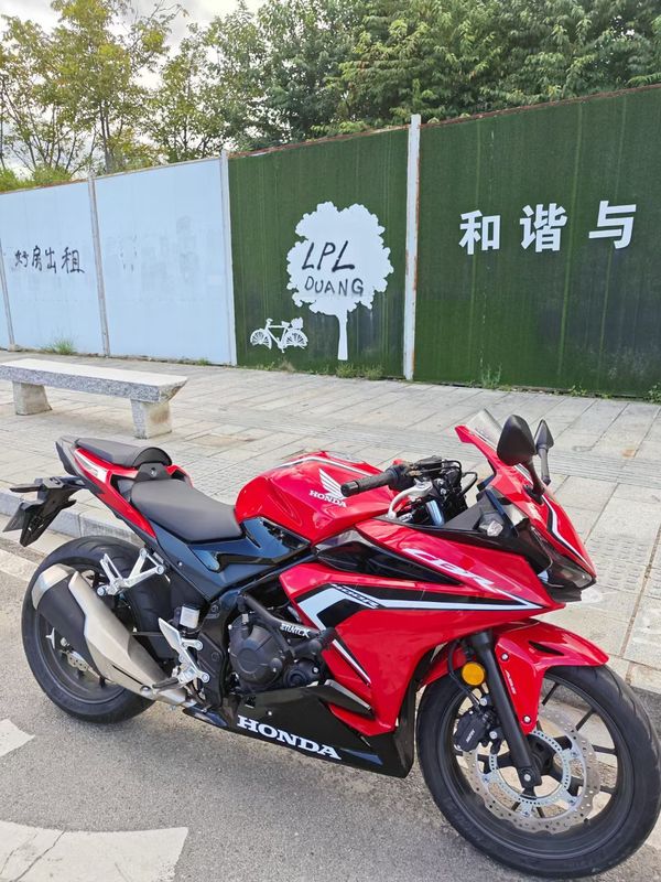 本田WING CBR400R