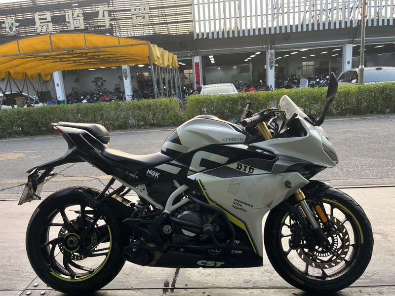 春风 250SR