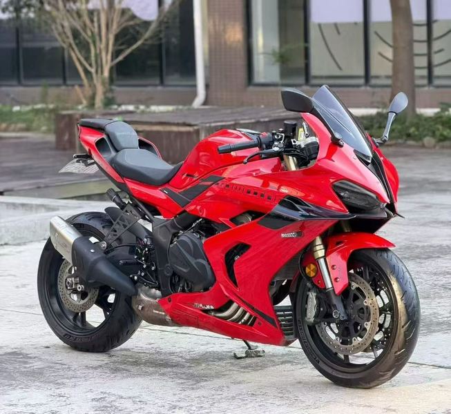 QJMOTOR 赛600